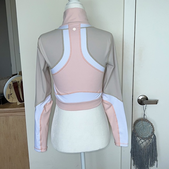 Vimmia x CB Half Zip Pullover Top in Conch - Picture 9 of 16